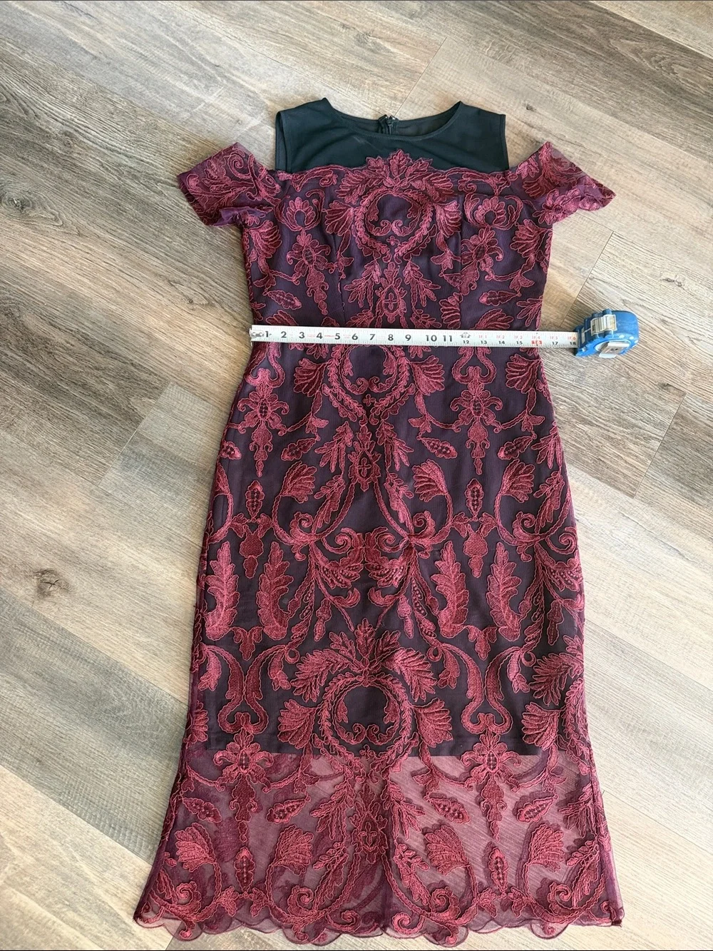 Off-Shoulder Lace Midi Dress in Burgundy - Picture 2 of 7